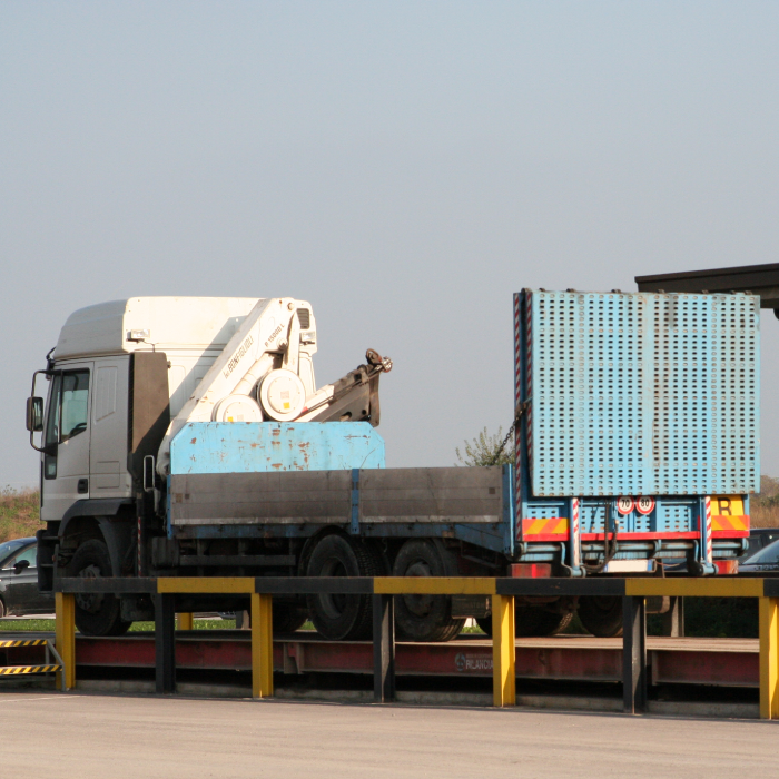 Ecoeternit - camion in uscita